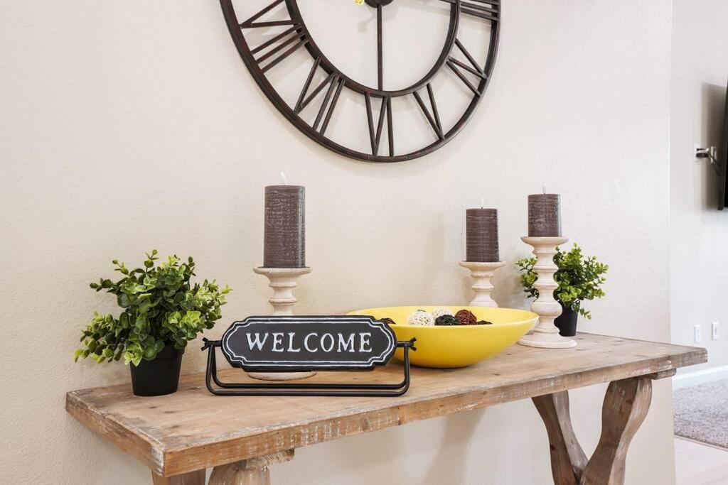 Remodeled, Charming Retreat On The City's Doorstep *