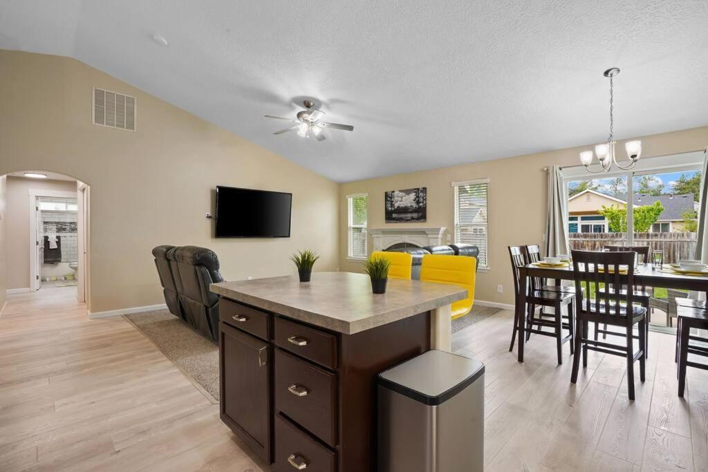 Holiday home Remodeled, Charming Retreat On The City's Doorstep