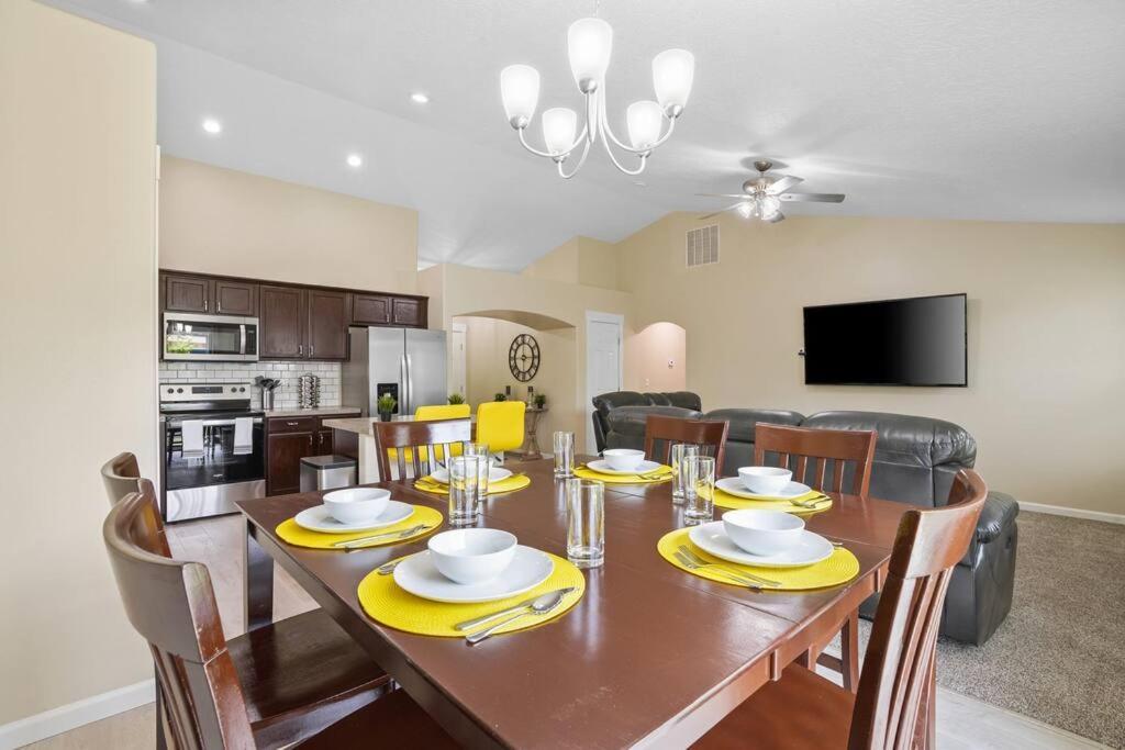 Remodeled, Charming Retreat On The City's Doorstep Holiday home *